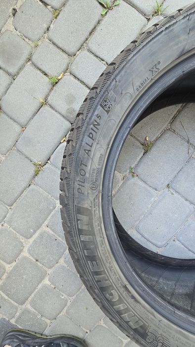 Opony zimowe Michelin Alpin 5 235/45/18