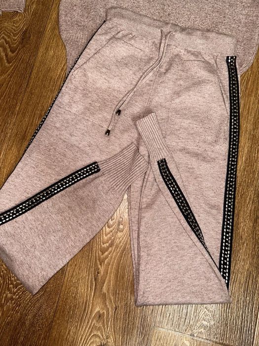 Теплый трикотажный вязаный костюм xs-s