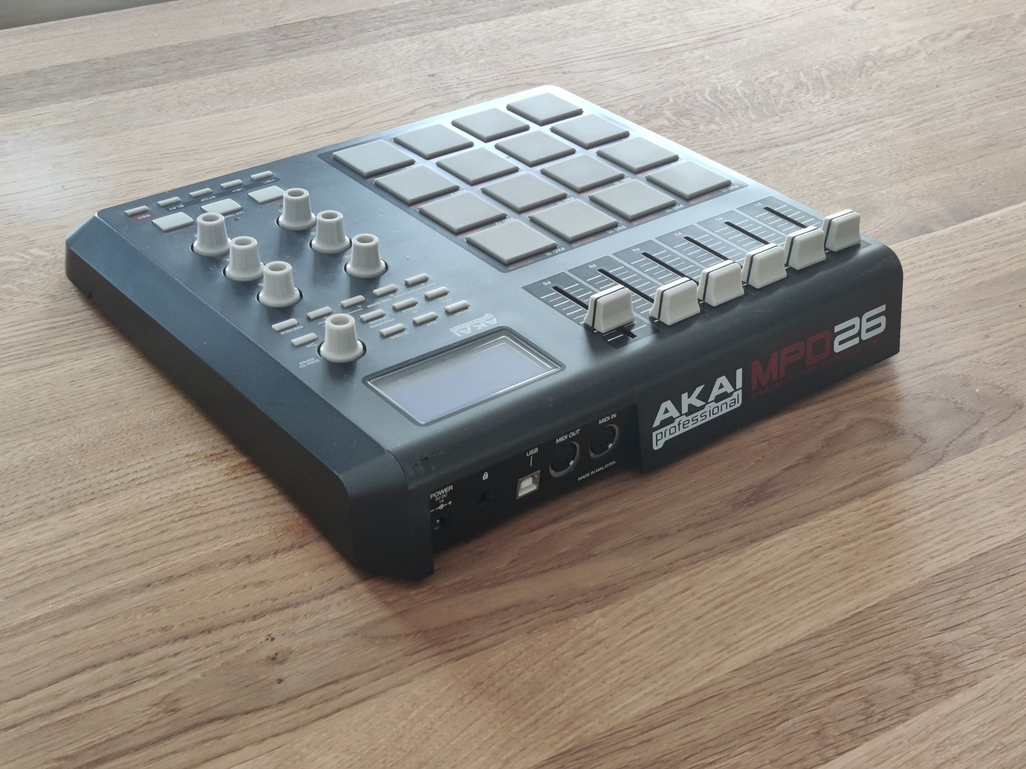 AKAI MPD26 usb/MIDI pady