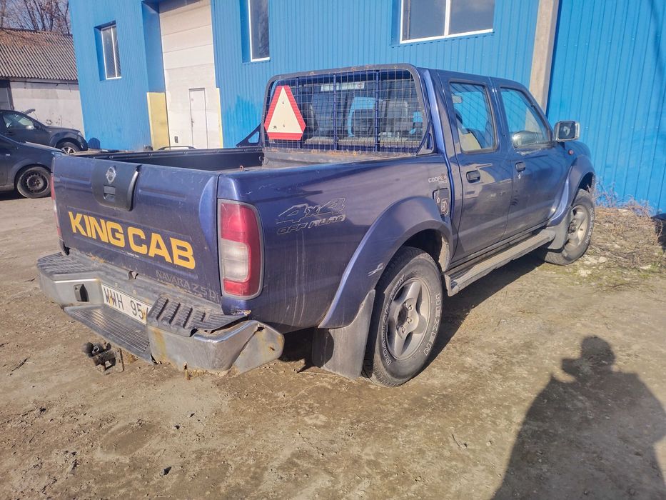 Nissan navara 4×4