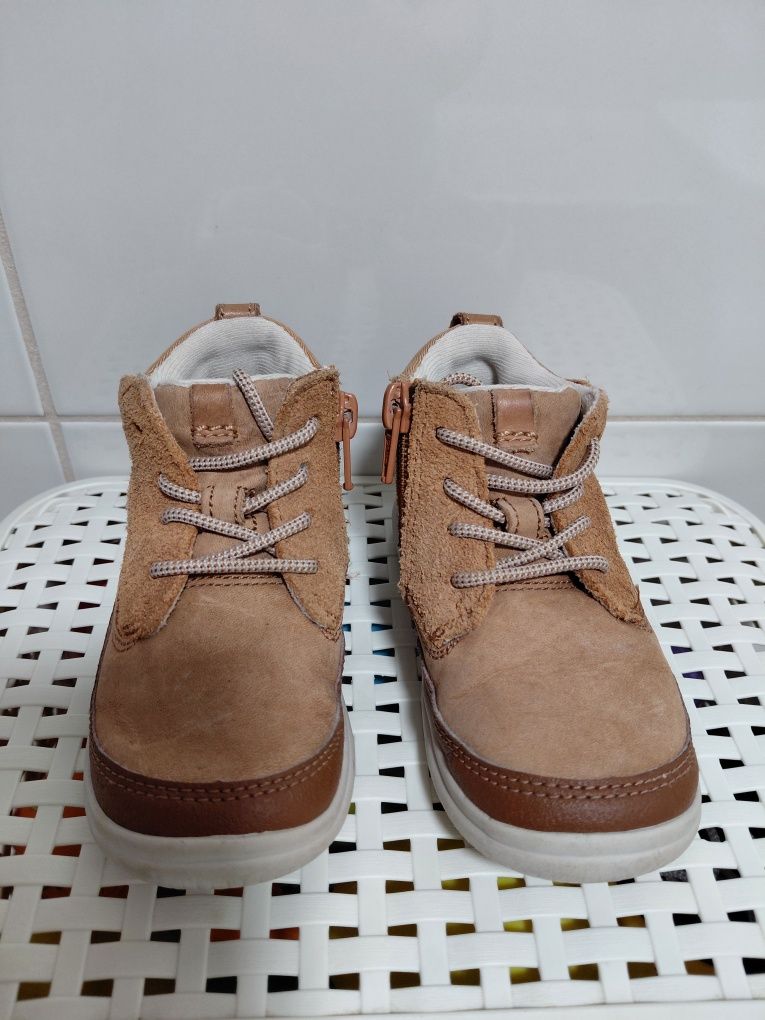 Ботинки Clarks шкіряні розмір 22 (14 см устілка)