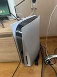 Sprzedam PlayStation 5 z nowym padem
