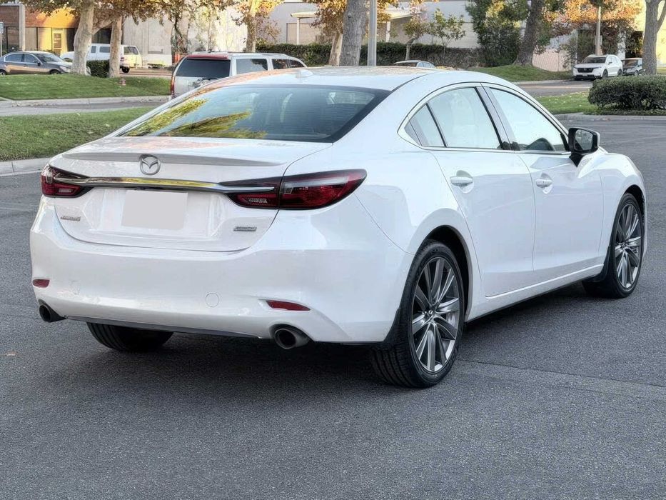Mazda MAZDA6      2018
