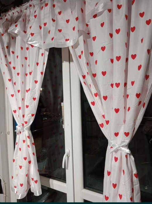 Komplet zasłon w serduszka 160x400cm walentynki