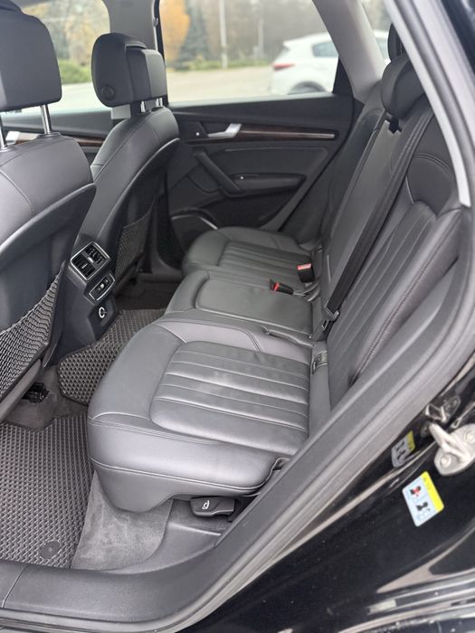 Audi q5 2018 premium