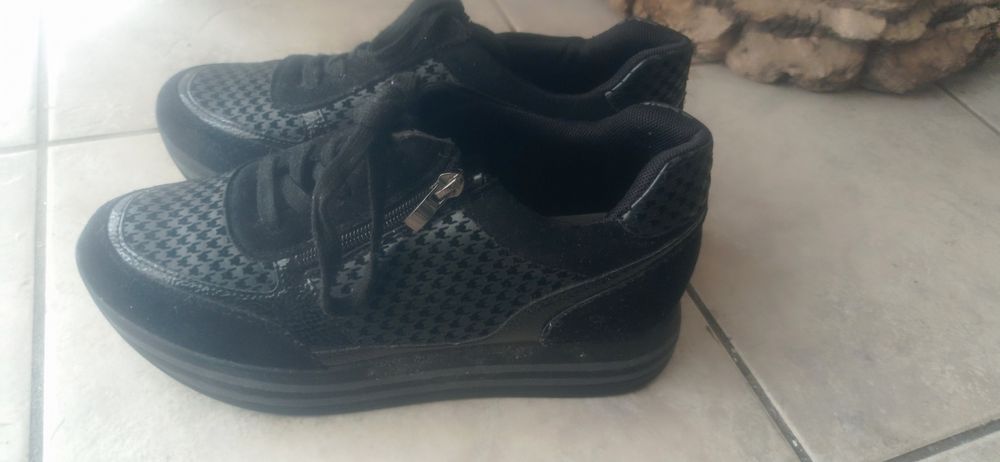Vendo sapatilhas numero 4 0