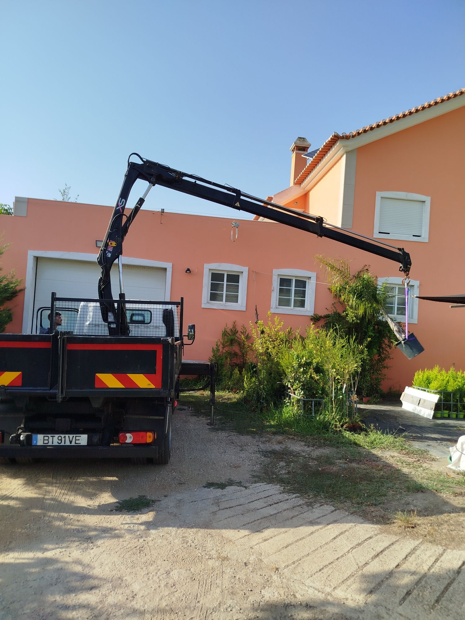 Serviço de grua e carrinha