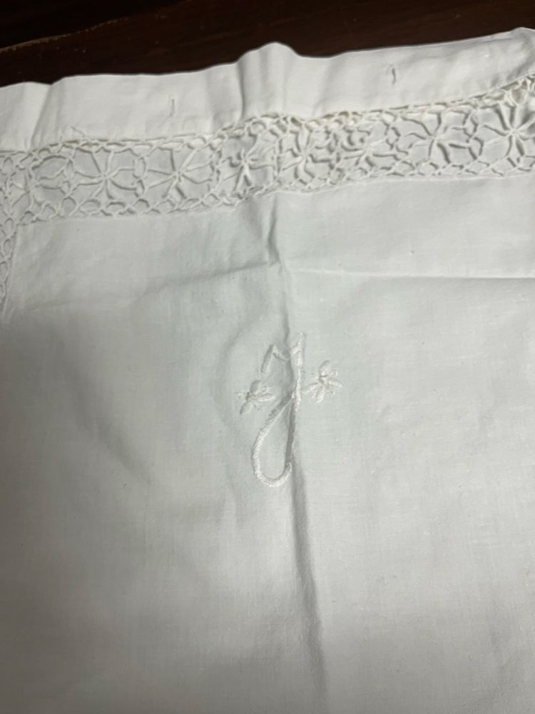 Almofada antiga linho com renda de bilros