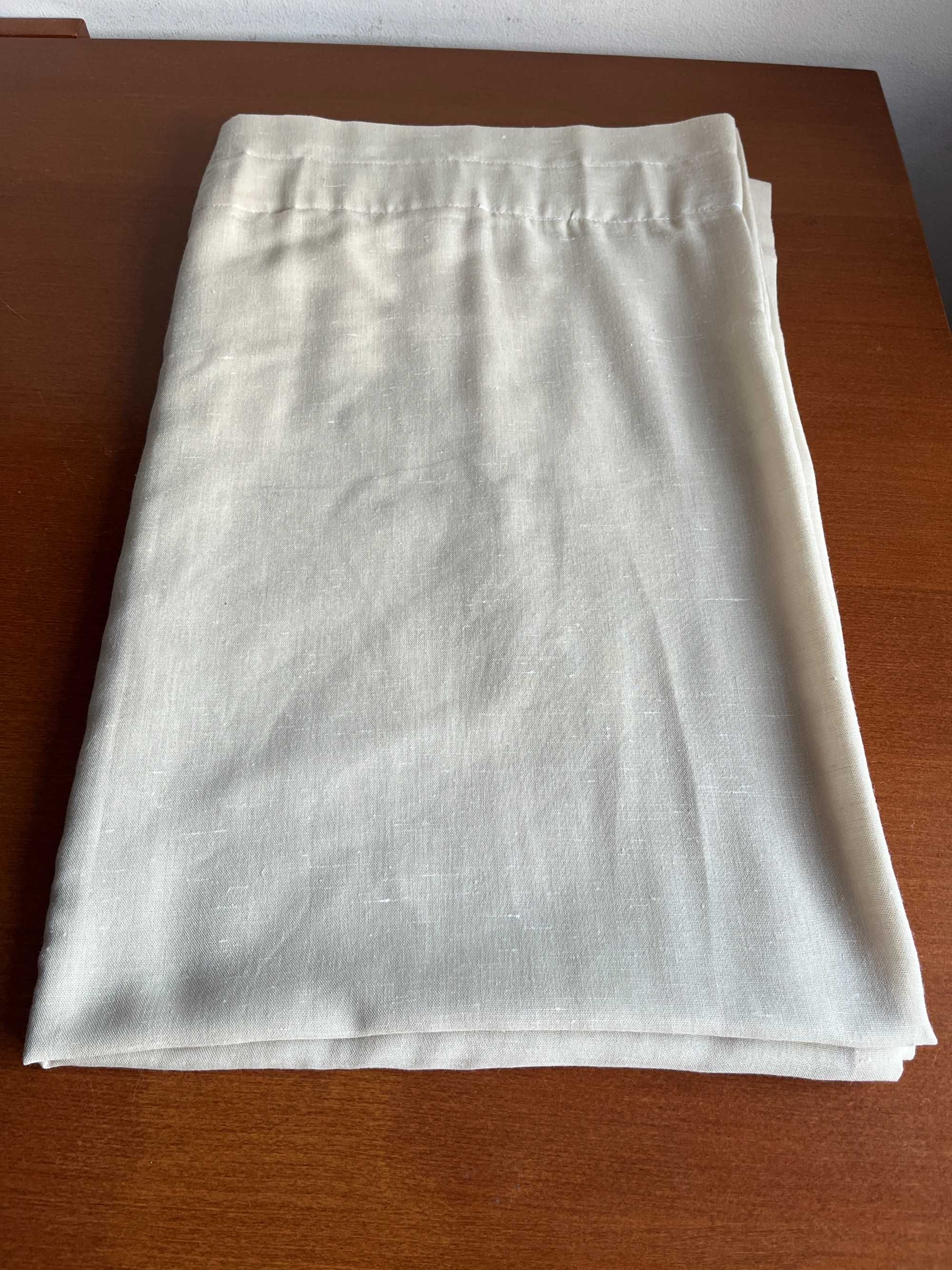 Cortinado de cor Creme