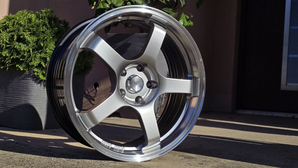 Felgi R18 5x114.3 Advan Racing TC3 Subaru Toyota Lexus Honda
