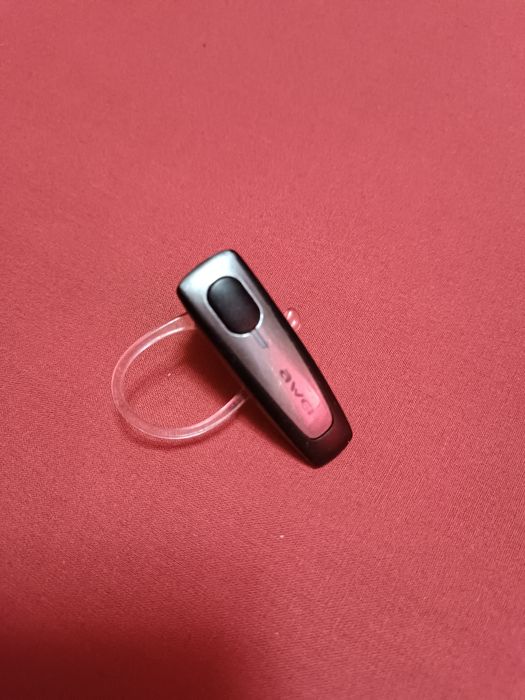 Блютуз гарнитура Awei с аудио просушкой.