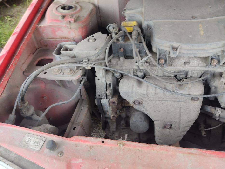 Dacia Solenza. Дачіа Солензо 1,4. Дачіа 1,4 бензин