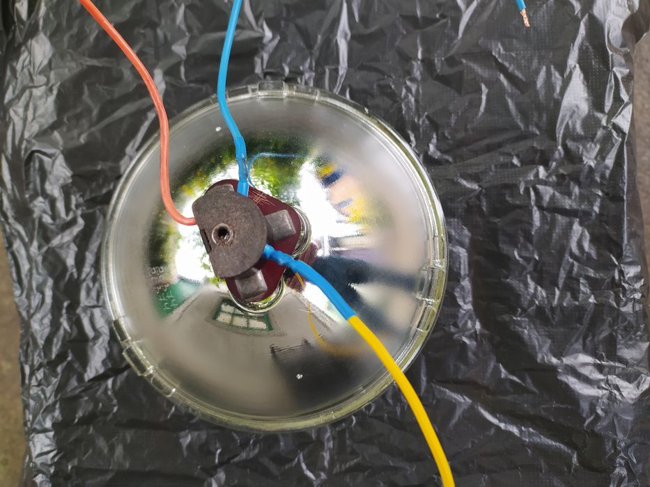 Лампа-фара 12в  50×40