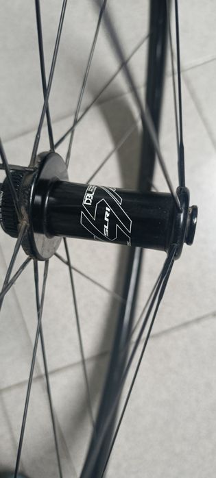 Rodas  Estrada  Carbono SLR 1