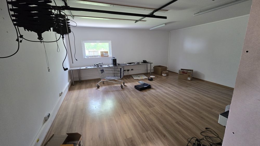 Powierzchnia magazynowa i biurowa dla firmy wysyłkowej Rataje