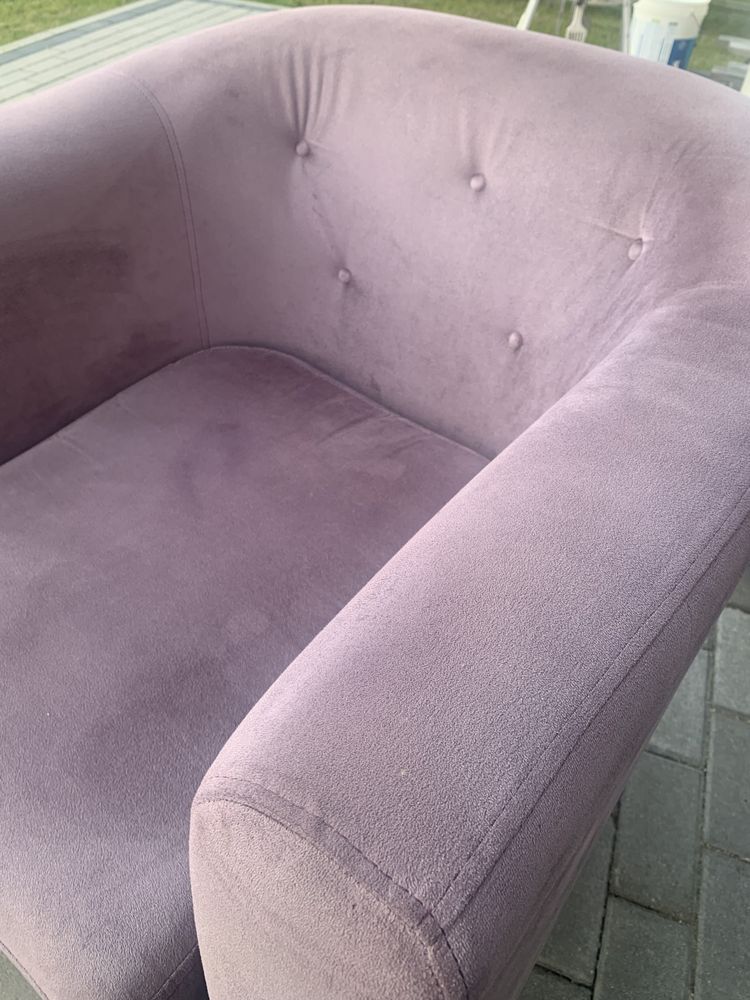 Komplet tapicerowany fotel z pufą