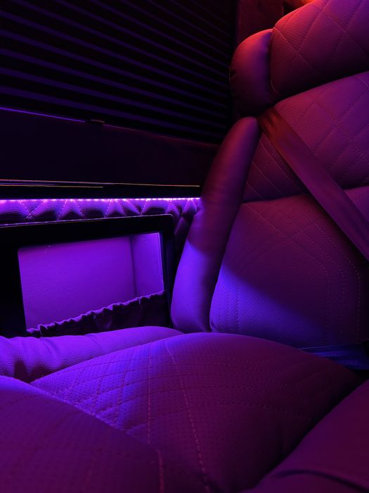 VIP трансфери, рейси Київ - Варшава, Буковель реклайнер