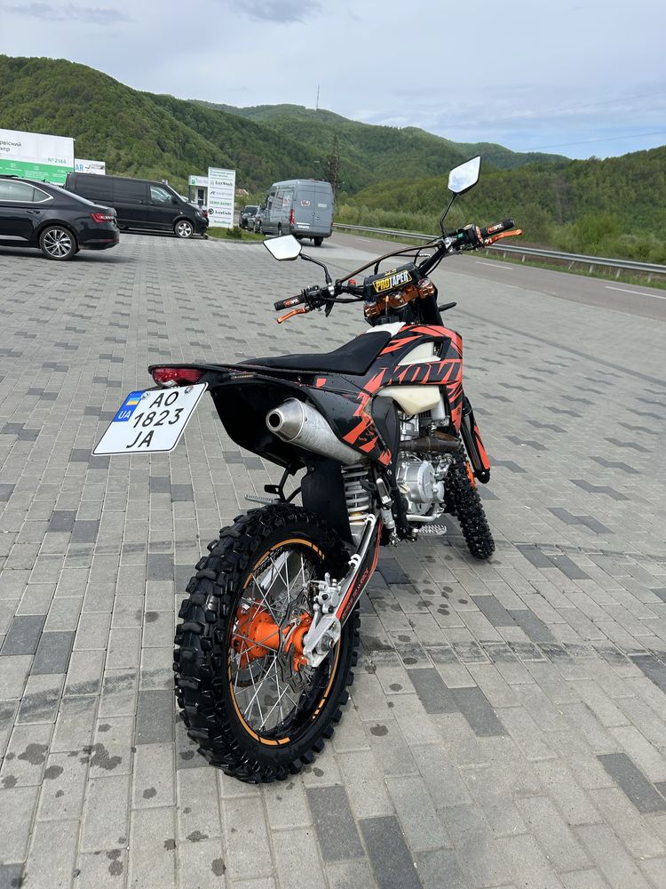 Продам мотоцикл Kovi Max 300