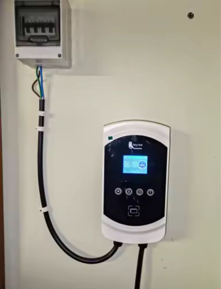 Зарядна станція 3х фазна Feyree 22KW 32A 380V Type 2 - Wi-Fi + додаток