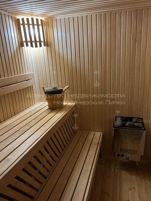 Оренда будинку 120 м розташованого на воді Рівʼєра-Золоче, Вишеньки