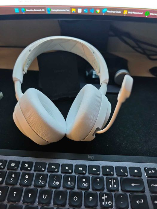 Steelseries Arctis Nova Pro Wireless Branco