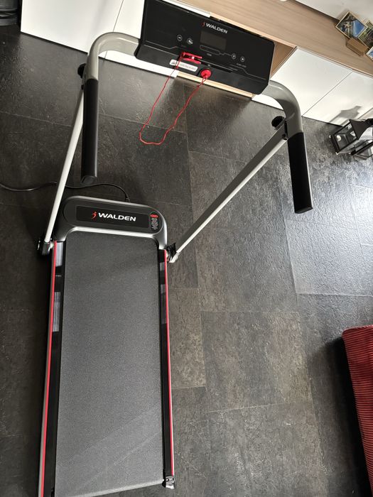 Bieżnia elektryczna, składana 10 KM/H WALDEN F2800