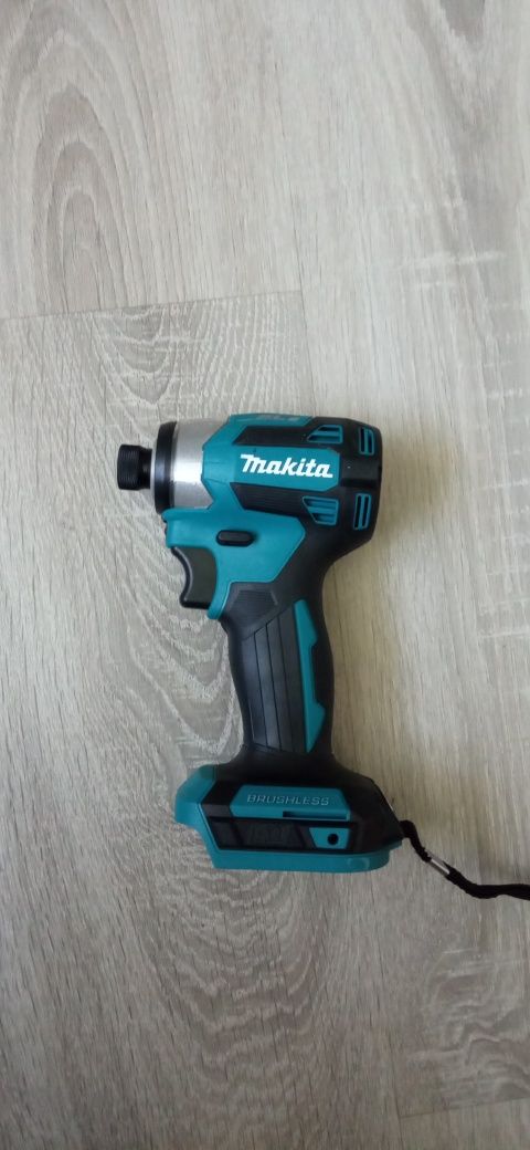 Шуруповерт Makita DTD 173D (імпакт)