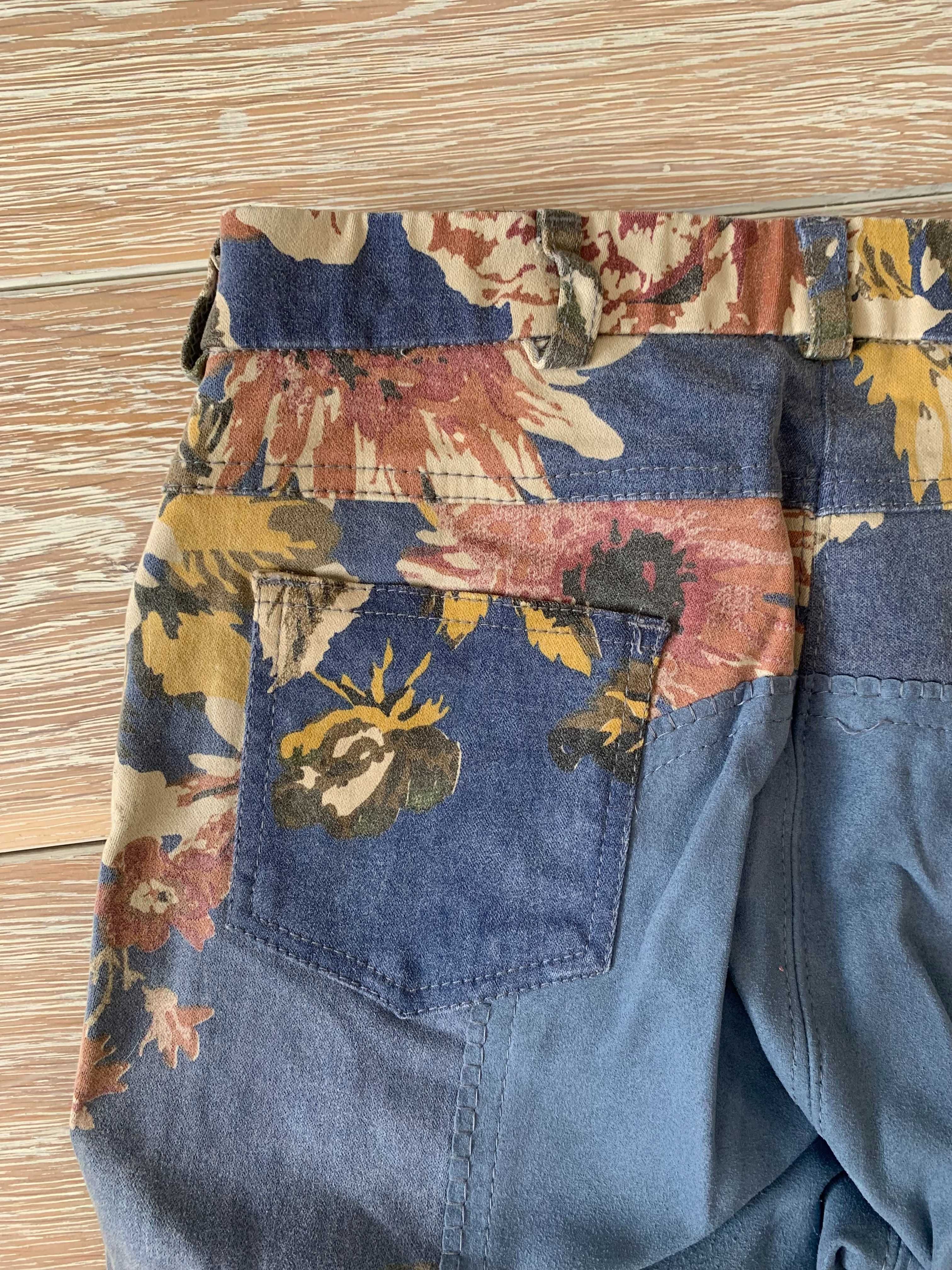 Bryczesy Cavallino Marino jeansowe w kwiaty r. 36