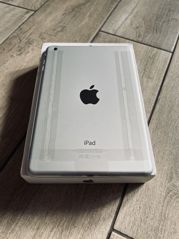 Новый iPad Mini 32GB White на iOS 6