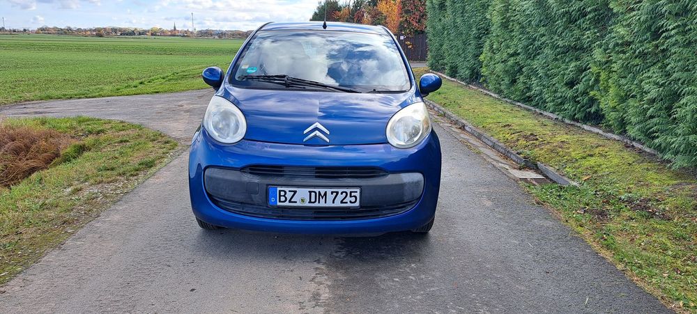 Citroën C1 5- drzwi   1.0 benzyna  ks.serwisowa