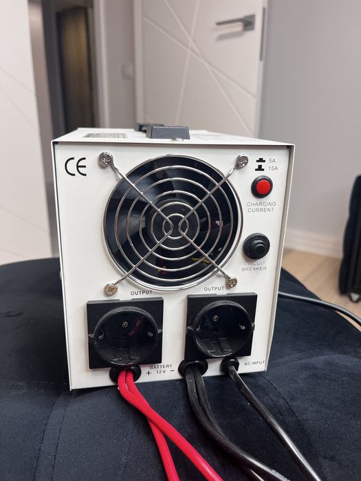 ДБЖ Logic Power LPY-PSW - 800 VA+ з правильною синусоїдою.