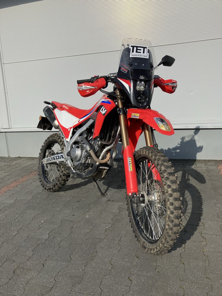 Honda CRF300L z wieloma dodatkami