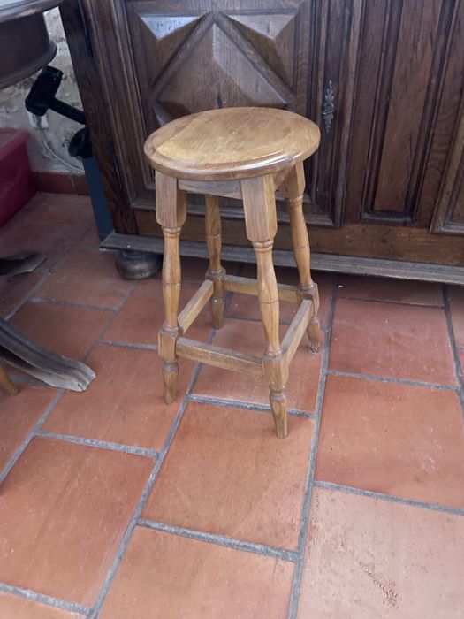 ilha de cozinha com 2 bancos, ou com 4