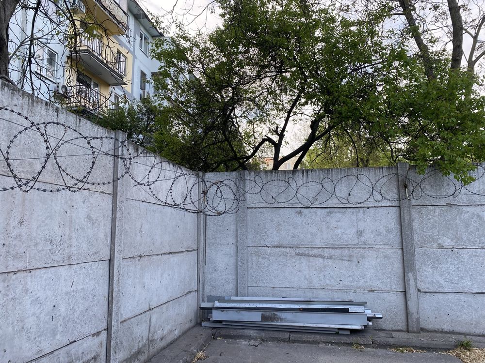 Колюча проволока з кріпленням 60м