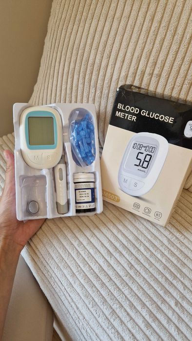 Glukometr aparat do mierzenia cukru we krwi nowy