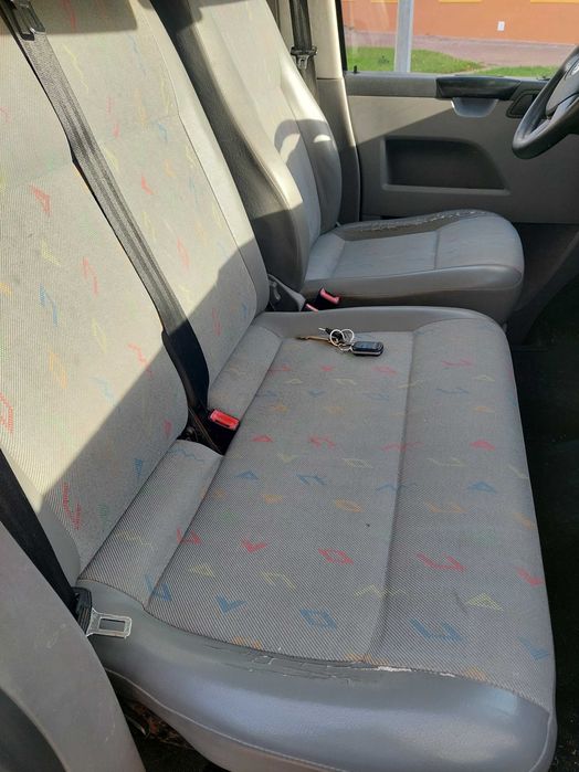 VW Transporter T5 1.9 TDI 9 lugares