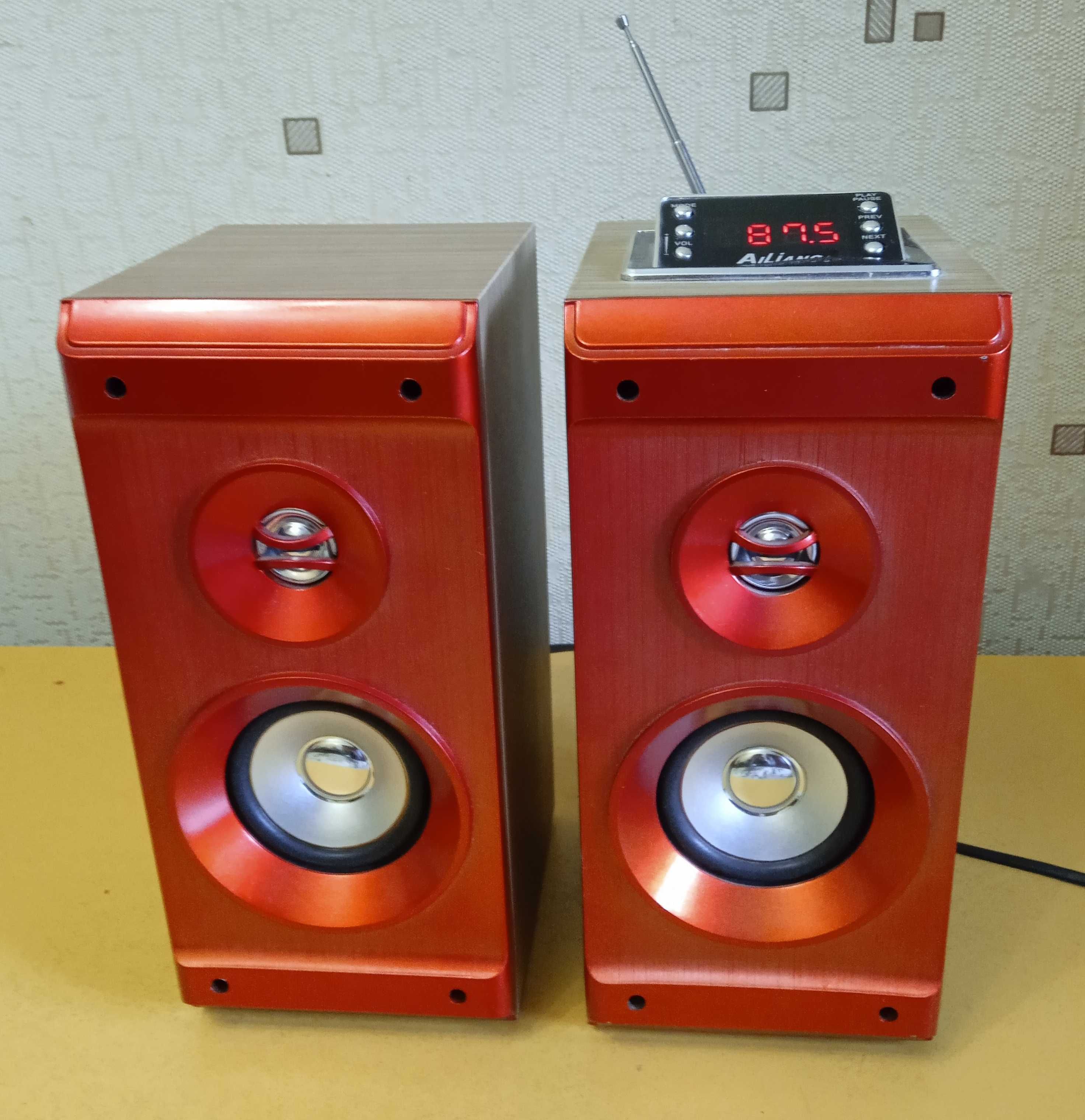 Колонки Ailiang USBFM-011  в отличном  состоянии