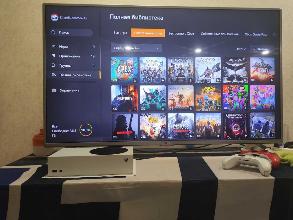 Xbox series s в идеальном состоянии, полный комплект, с играми!