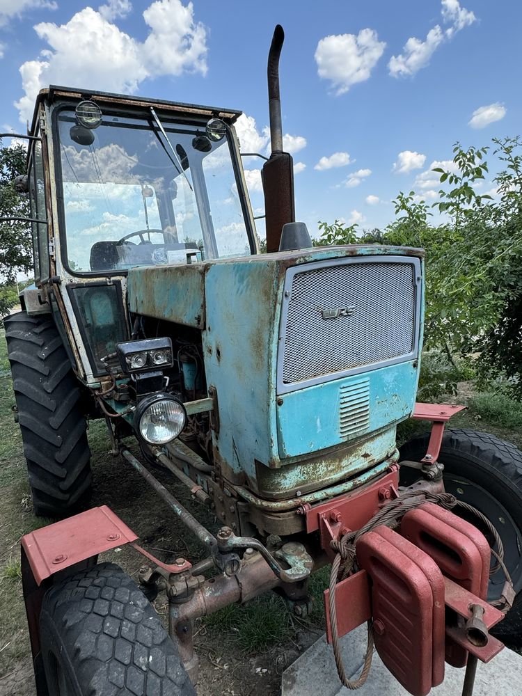 Продам трактор