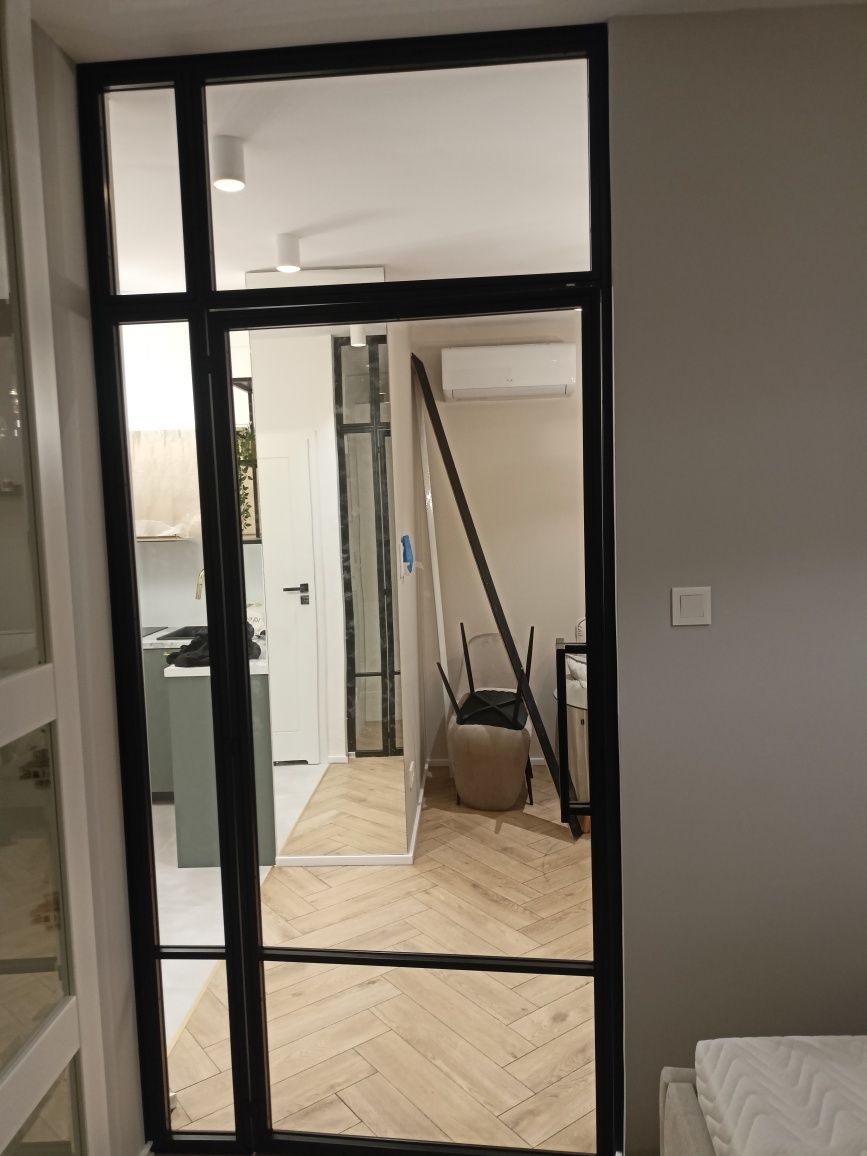 Drzwi loftowe zabudowy szklane