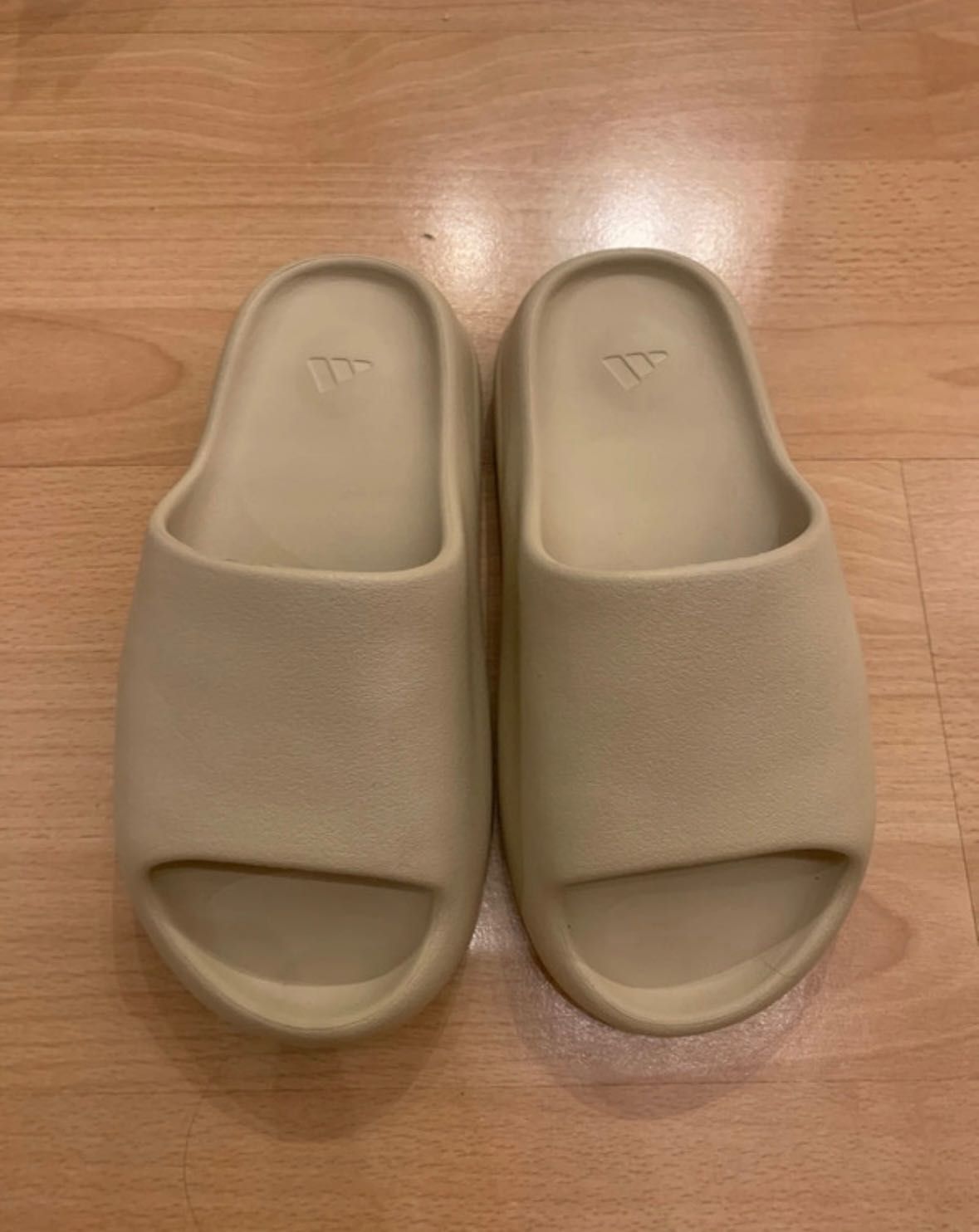 Yeezy Slides Adidas