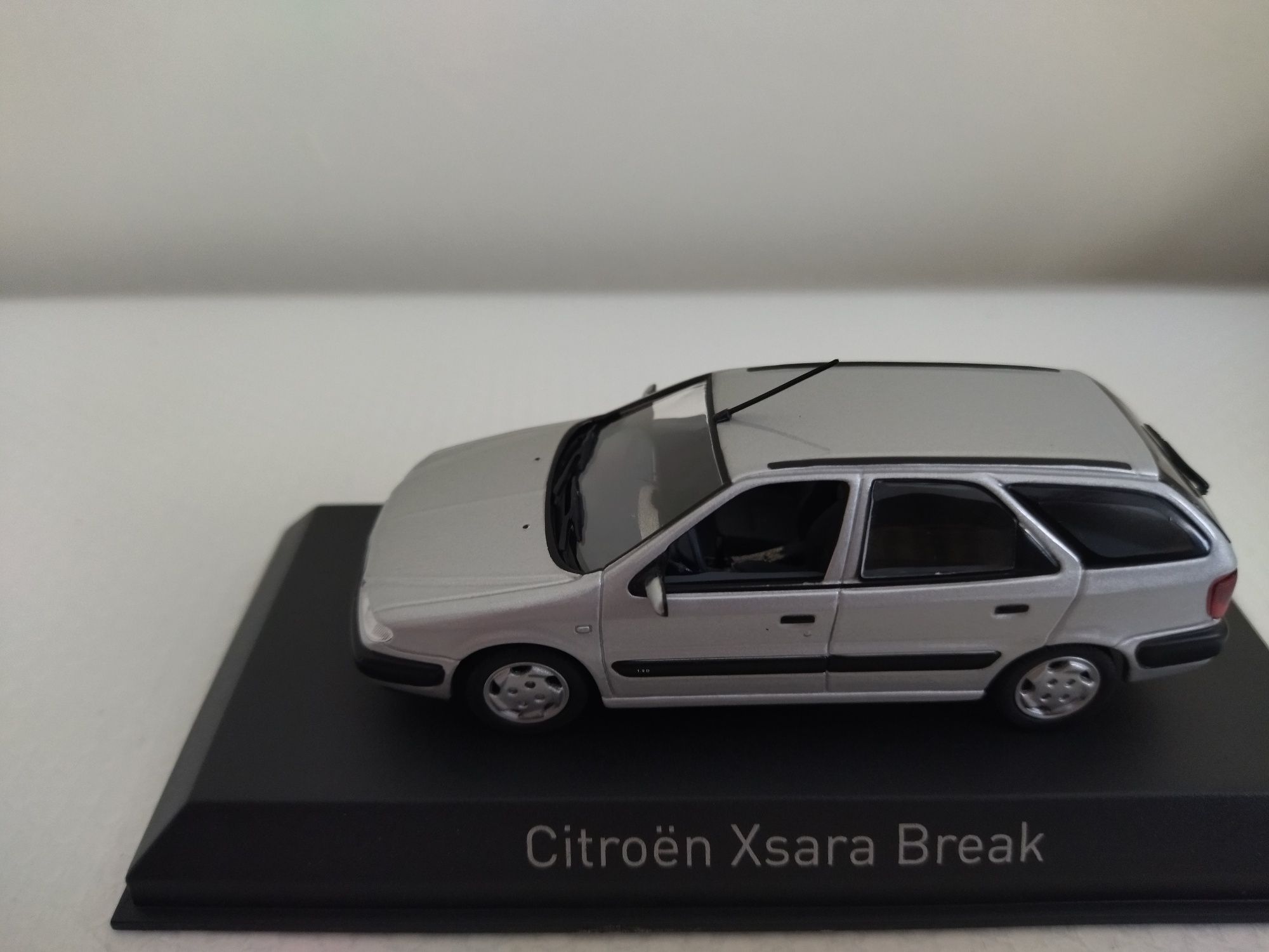 Miniatura Citroen Xsara Break 1/43 Nova