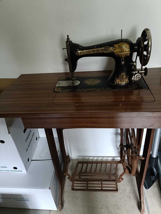 Máquina de costura Singer