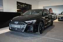 Audi RS3 Sportback Skóra Feinnappa pikowana, Komfortowo otwierana pokrywa bagażnika