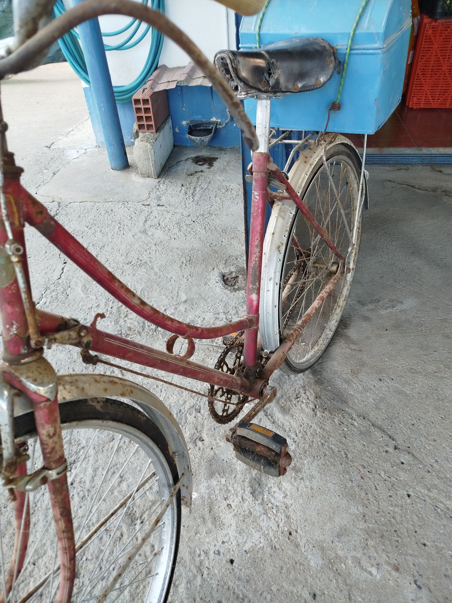 Bicicleta pasteleira antiga