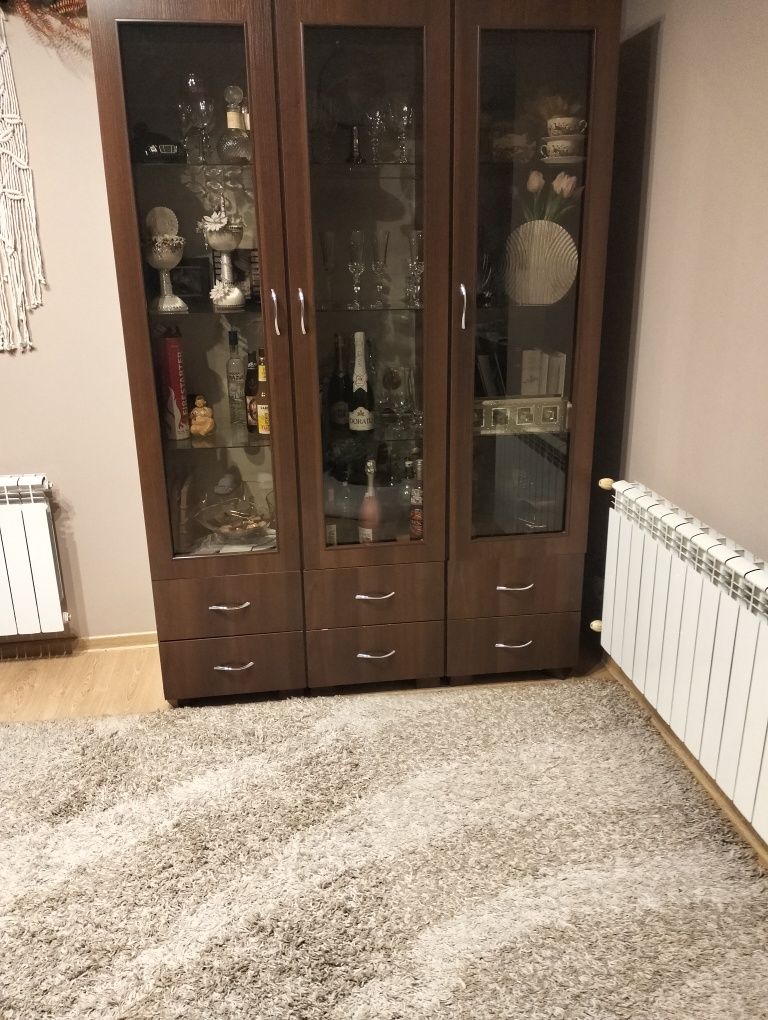 Meble do salonu witryna i komoda pilnie sprzedam