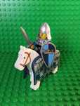 Minifigura Lego Castle Crown Knight