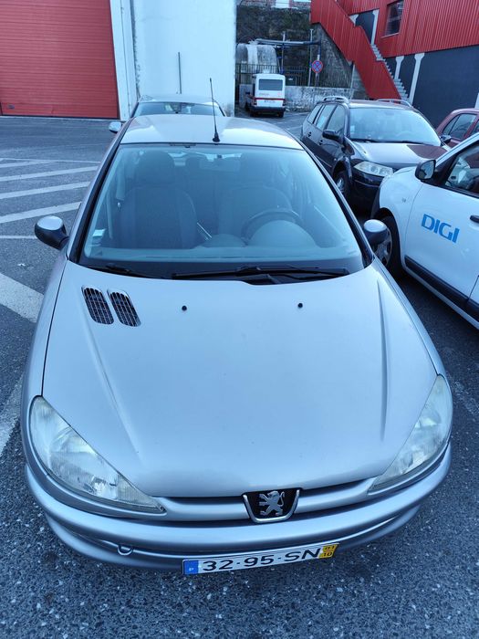 Carro Peugeot 206 1.1 gasolina 2002