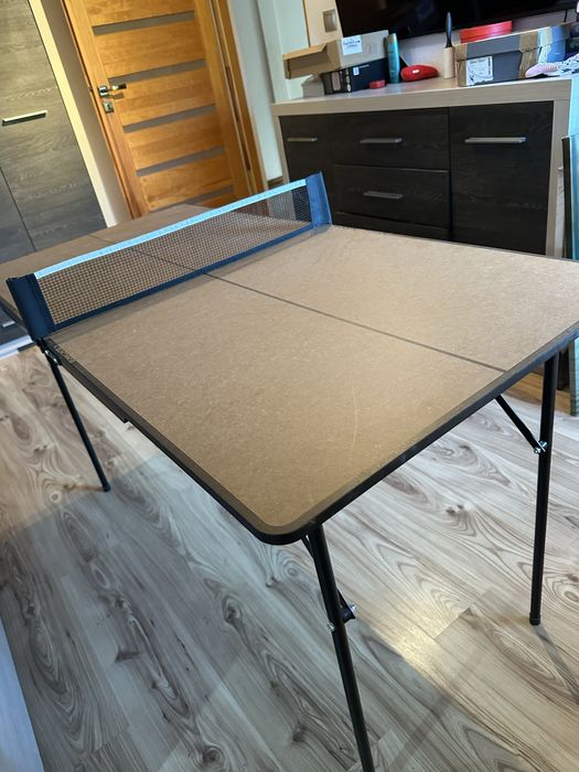 Stół do tenisa stołowego