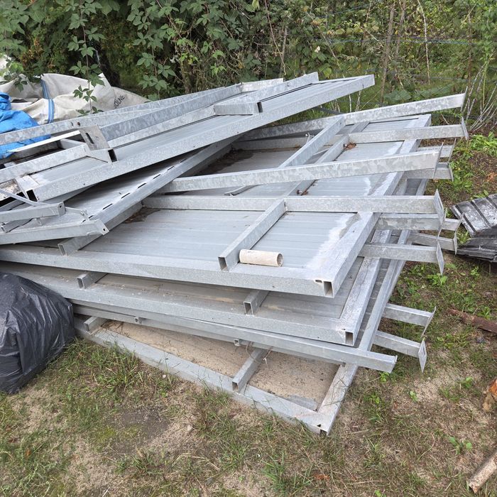 Ekspozytor  wystawka 5 szt. na kostkę brukową betonową ocynk